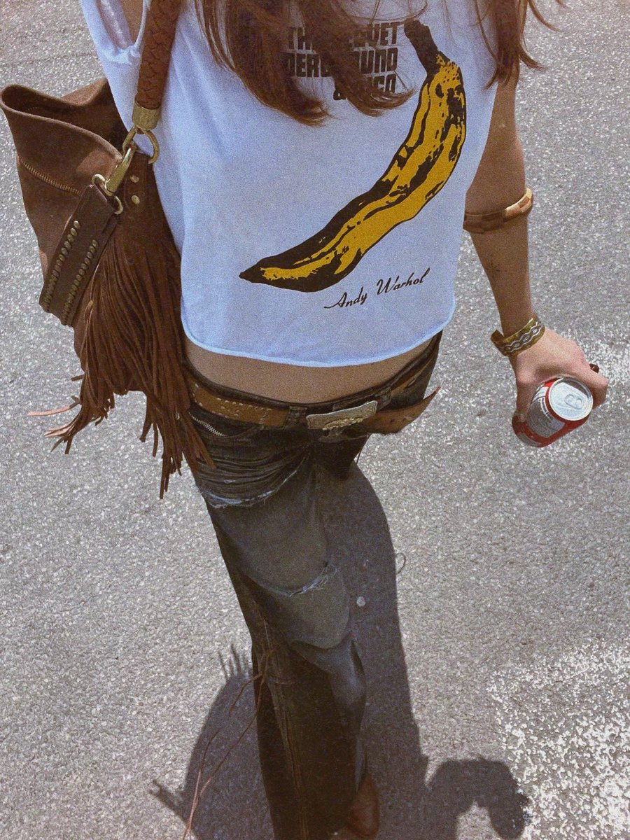9blivion's tweet photo. Parce que j’aimais bien ma tenue aujourd’hui. https://t.co/uyEsuuksuF