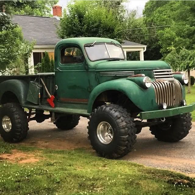 lippyent's tweet photo. Truck Tuesday!! 🚚🖤🔥!! https://t.co/7N2fZ4MHCP