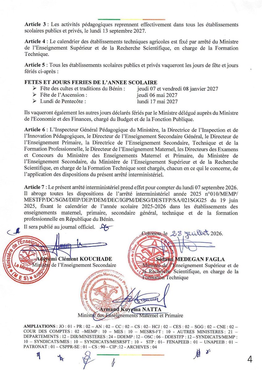 actualites229's tweet photo. 🇧🇯 @gouvbenin a publié le calendrier scolaire 2026-2027. Lire le document ⬇️ https://t.co/LWkTId3uRp