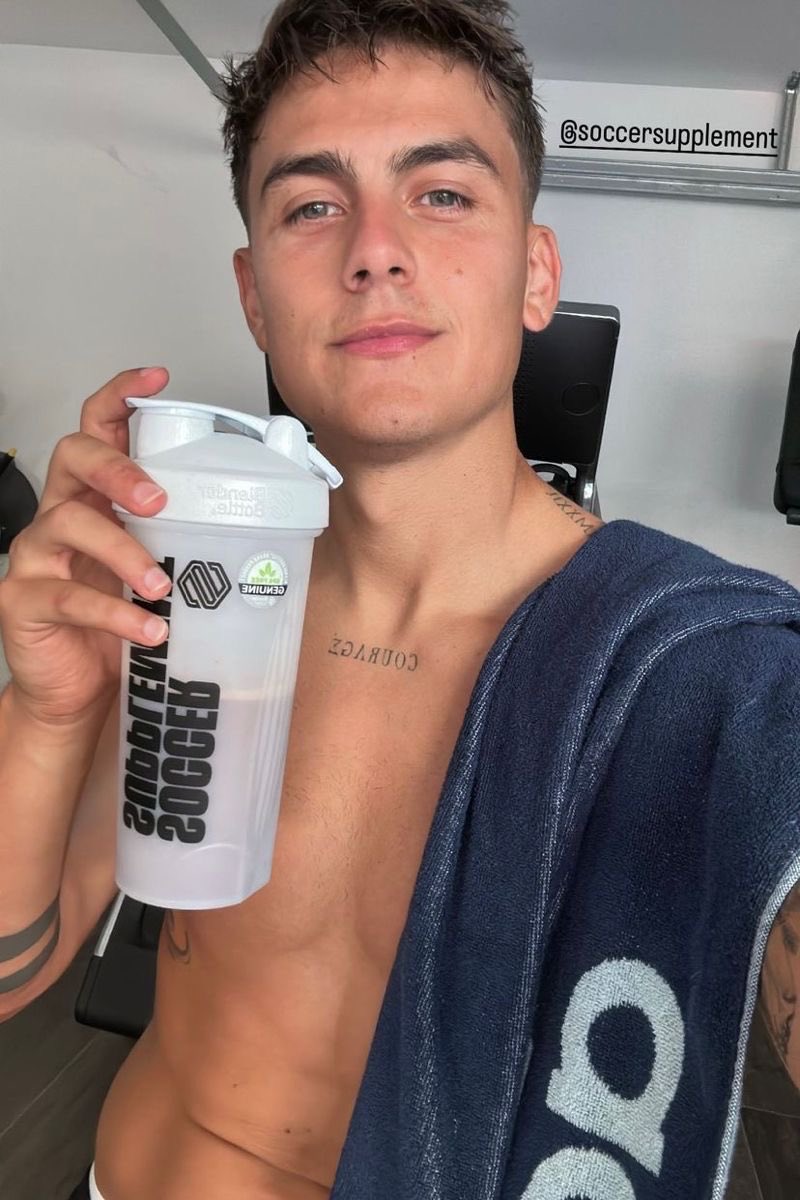 fratrryloverr_'s tweet photo. amo como posta no pueden decir q los jugadores argentinos son feos literalmente miren esto y los q me faltan https://t.co/OIIfxr8djr