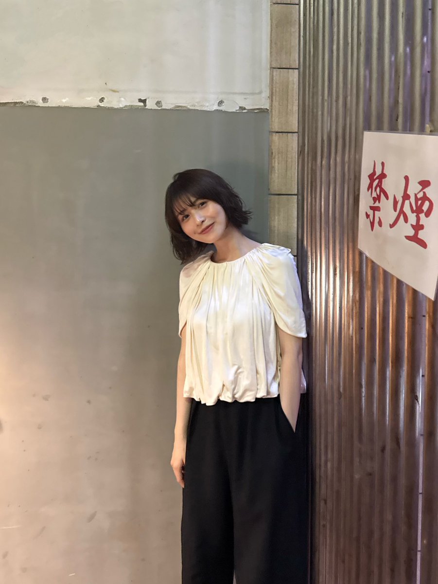MAKO042068's tweet photo. おはようございます‼️
今日も一日頑張っていきましょう‼️
昨日は熊本地震が発生して大変な事になって余震も続いています‼️
現地の皆様が早く穏やかな日々が過ごせるように祈るばかりです‼️
今日は肉の日🥩
昨日はねるちゃんの公式インスタでかわいい私服の投稿がありました‼️
#長濱ねる https://t.co/JmEp7SJYLu
