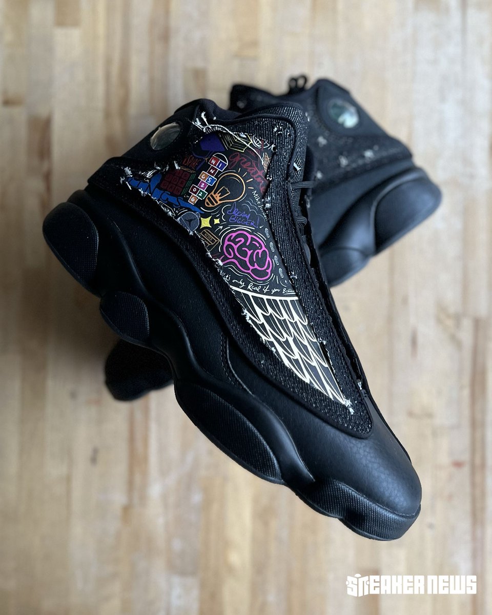 SneakerNews's tweet photo. The Air Jordan 13 "Wings" features artwork hidden underneath the black denim upper.

Droppin August 6th for $215.

Get a closer look >> https://t.co/mxE1ztJz17 https://t.co/ypRddRGeM4