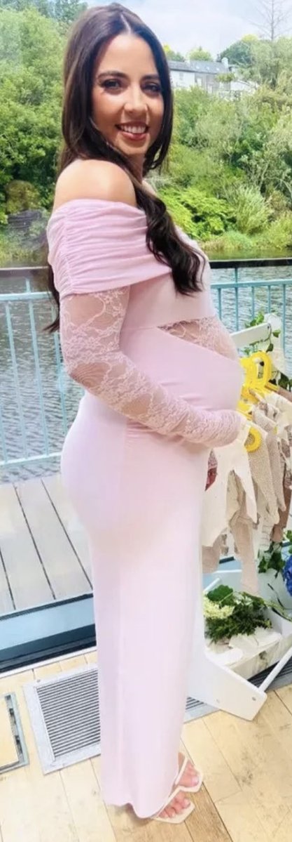 Bazfryer's tweet photo. She’s making me throb😵‍💫😵‍💫 who’s pumping with me😈 #wankchat #cumslut #snowbunny #cumtribute #cocktribute #wanktribute #jerktribute https://t.co/U9ioSIvdY9