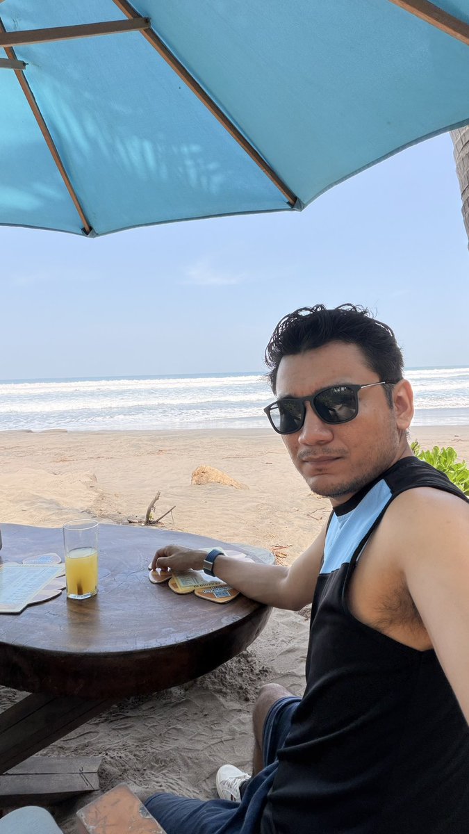 SoyJosher's tweet photo. Andamos modo #Beach #Bitch 😉🤣💙 https://t.co/qn15dF8VTy