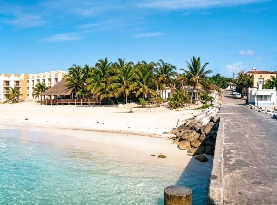 PlayaRiviera's tweet photo. Playa del Carmen está de fiesta. Recordar su historia es preservarla. Nunca dejemos que pierda ese brillo que la convirtió en nuestro hogar. 

📷 Petra Pbk, Pedro Rivero Mena y Crédito a quien corresponda https://t.co/V3b625onPW
