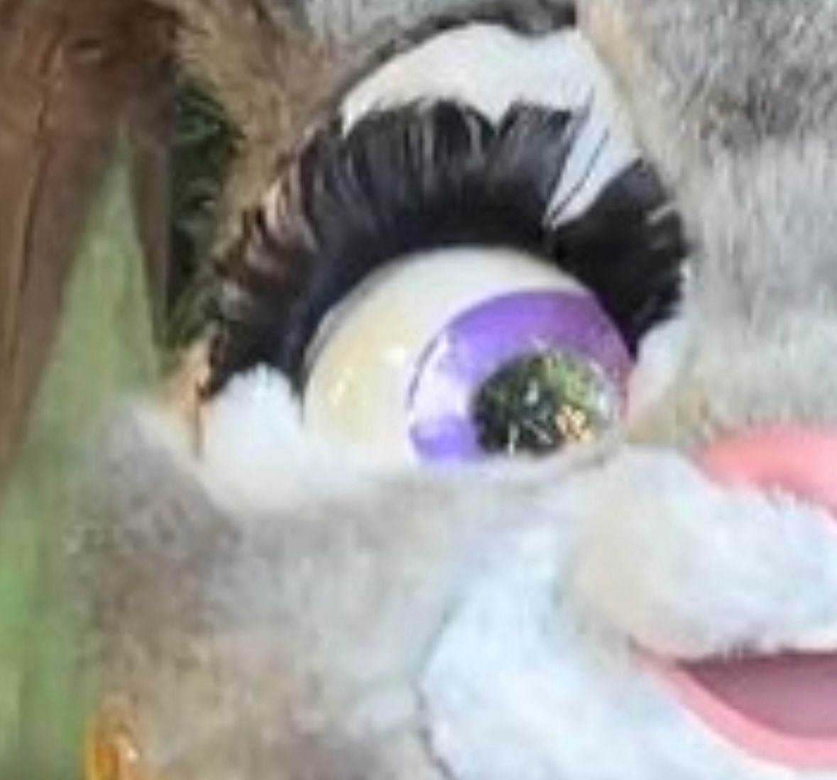 die4nickwilde's tweet photo. can we get her a new lash tech https://t.co/MQ5BGIzSdi