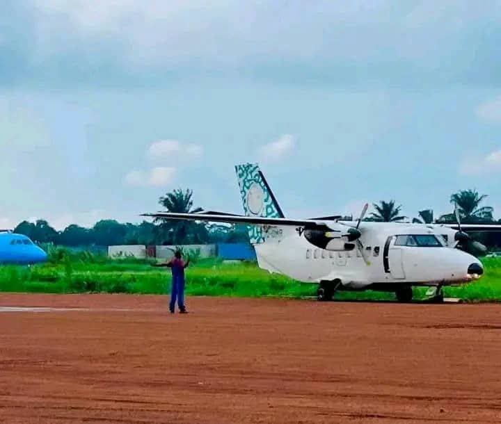 ivancp25's tweet photo. #AccidenteAéreo mortal de #LET #L410UVP-E (7Q-GMR) de #TRACEP #CongoAviation a 5 millas de #Buruko, en #Walikale, República Democrática del #Congo 🇨🇩. A bordo solo los pilotos. Su Capitán se salvó. El Copiloto murió. Tras despegar de #Beni (BNC) fallo de motor. 1 muerto. 24-07-26 https://t.co/S9bwzxdD9C