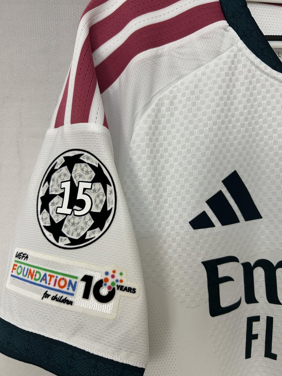ddshir1's tweet photo. The 2026/27 home jersey of Real Madrid is so cool! The details are particularly impressive 👍 https://t.co/v7oDwweQm0