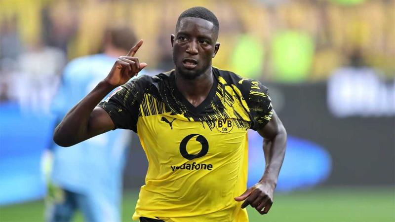 wolleg06's tweet photo. Aziz Başkan senden son isteğimiz Leao ve Guirassy getirmen başka bir şey istemiyoruz son yılların en iyi kadrosunu kur bize sen bir efsanesin sana güveniyoruz 
 #Leao #Guirassy #Greenwood #AzizYıldırım #Ake #Asensio #Kante #Guendouzi #Skriniar #Kerkük #KademeSusmayacak #salı https://t.co/7zZD1IQdL7