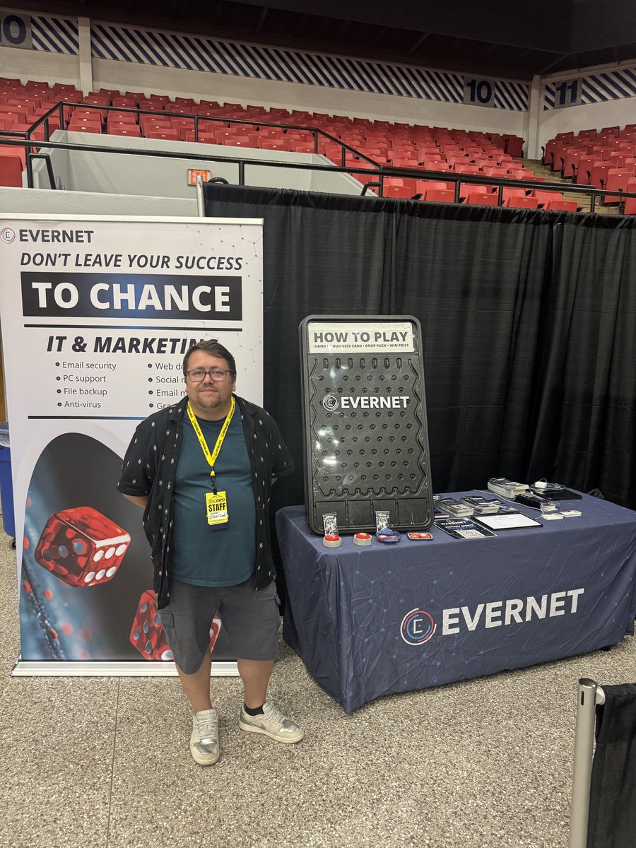 EVERNET_MKTG's tweet photo. What a great weekend connecting with growing businesses @theffexpo!

Shoutout to @FantasyBoss a growing league management app bringing in @AhmanGreen30🔥

We’re excited for the upcoming conversations in the coming weeks and getting into the #NFLKickoff 

#FFExpo26 #FootballHoF https://t.co/rsxHwe6A8t