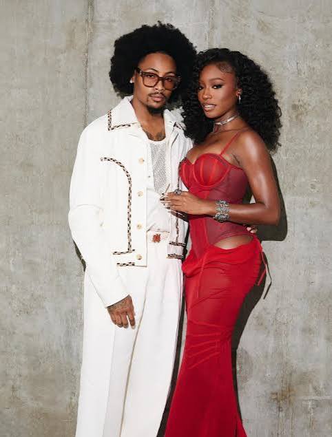 sherrylejackson's tweet photo. Red and white couple. They clean up so well. https://t.co/6U5ZqnF6eB