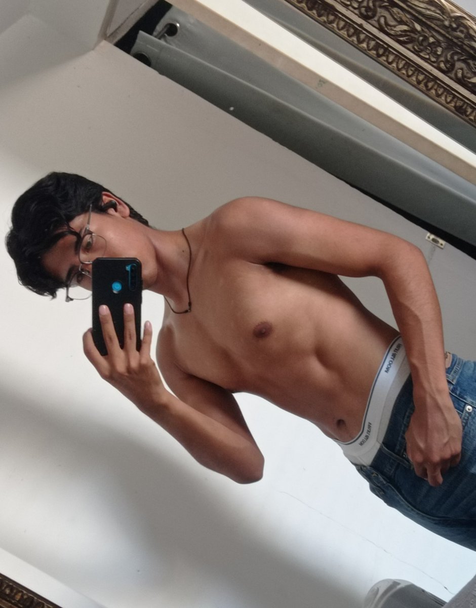 ITS_ale123's tweet photo. Flako como te gustan bb😉 https://t.co/rez8WIoniR