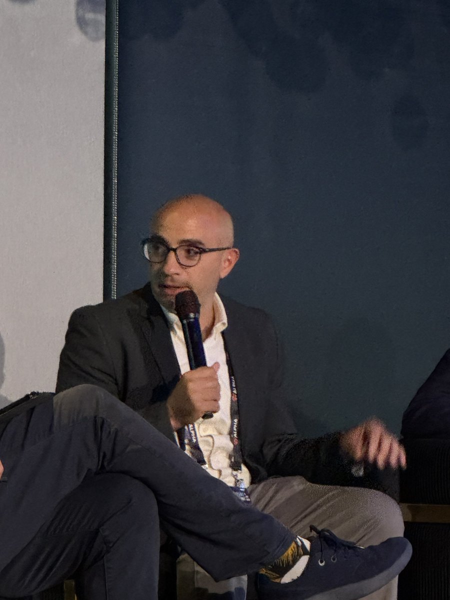 MatroxVideo's tweet photo. Every production is different. Shouldn’t the infrastructure behind it be just as adaptable?

At today’s SVG Cloud &amp; Content Workflows Summit, the conversation focused on how DMF and MXL are helping shape more flexible, software-defined media infrastructures. https://t.co/iWLU7mKjoS