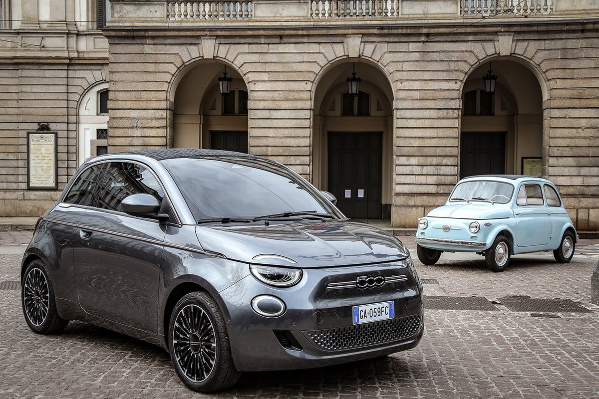 Lonso0's tweet photo. En FIAT 500e ya tiene precio en México, tiene autonomía de hasta 330km por carga y un precio que te hará pensarlo dos veces.

👉 Checa acá todos los detalles : https://t.co/Eu2XtdM8lT https://t.co/WZmvQb1cHF