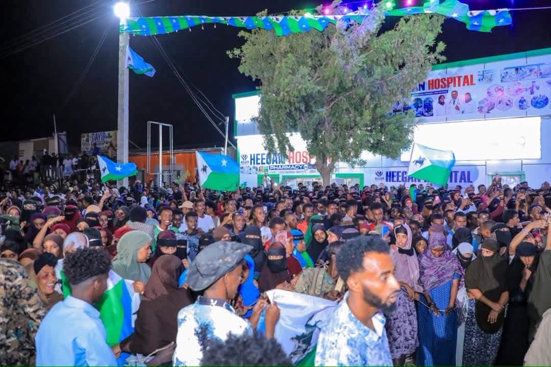 dervish1920's tweet photo. Tonight, we celebrated #Taalada #Shuhadada as part of the lead-up to #30July, the anniversary marking the founding of the #Northeast State, and it was attended by our President, H. E Abdikadir #Firdhiye, together with members of the public, in a spirit of unity and remembrance. https://t.co/DFqk2SIF8v