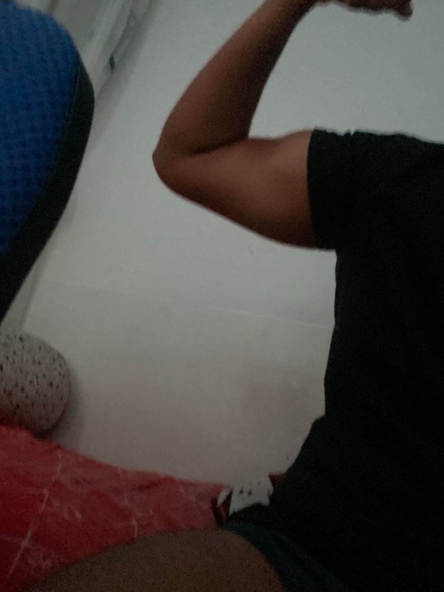 HitmanRayx's tweet photo. who want some dick tonight? dm me #horny #nsfw #dmvfreaks #sexting #sex #needy https://t.co/WnjyvwUsmU