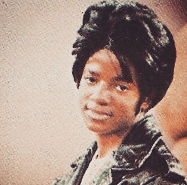 rockourwrld's tweet photo. i hate this wig on u sis no ma’am https://t.co/5BhitBQmpm
