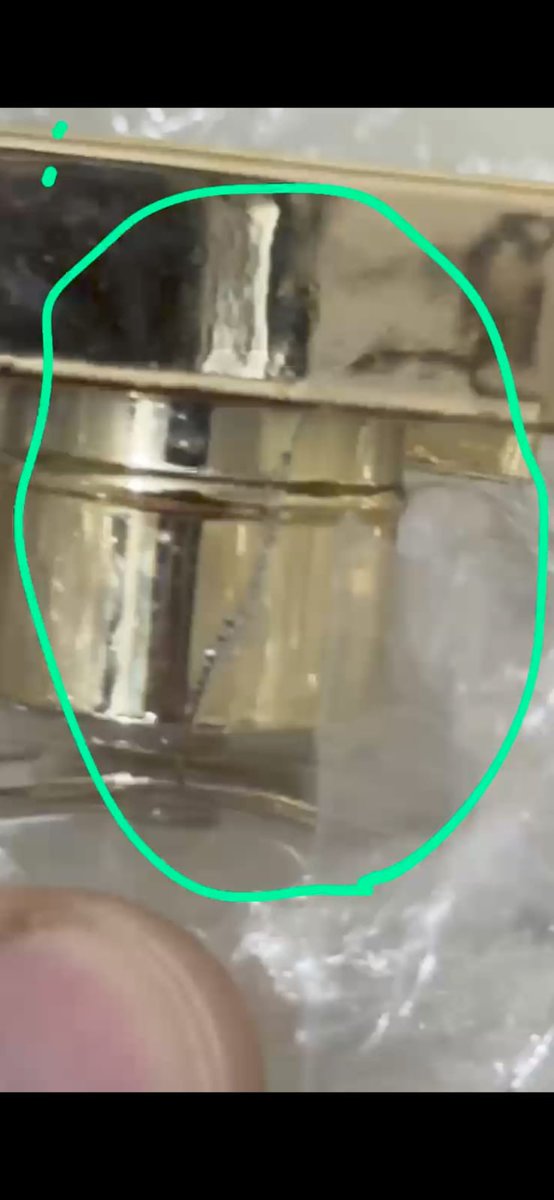 AqsaPerfumes's tweet photo. @ShiprocketIndia @ShiprocketCare its been almost a week after raising the issue, please share update on this, or should we stop using shiprocket ?

https://t.co/YYa8tf3IAq