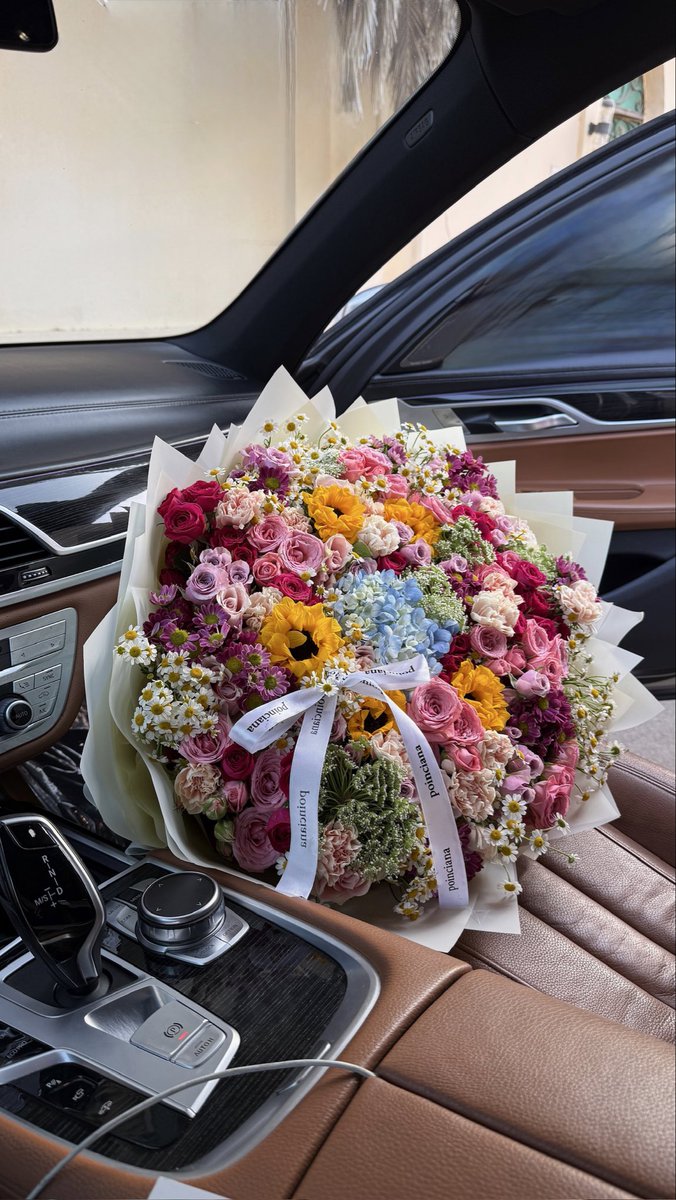 poinciana0's tweet photo. اكثر شي خيالي ممكن يمر عليكم 

🌼🌺🌻🌸🌷🦋 https://t.co/6RoAa1Pyd7