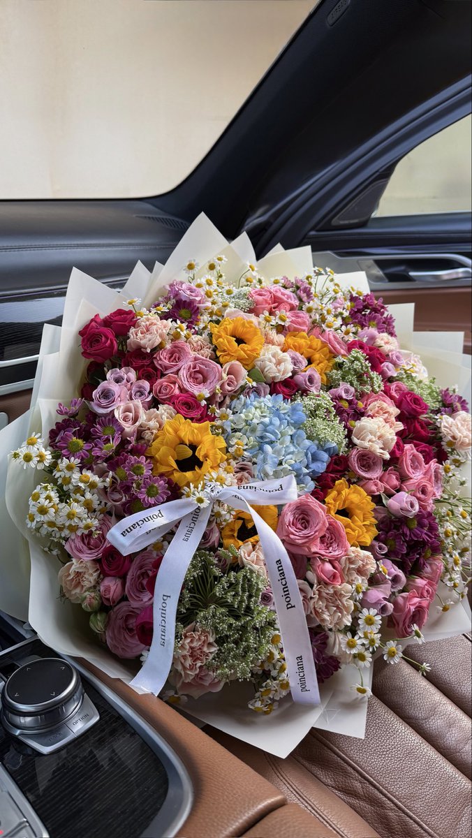 poinciana0's tweet photo. اكثر شي خيالي ممكن يمر عليكم 

🌼🌺🌻🌸🌷🦋 https://t.co/6RoAa1Pyd7