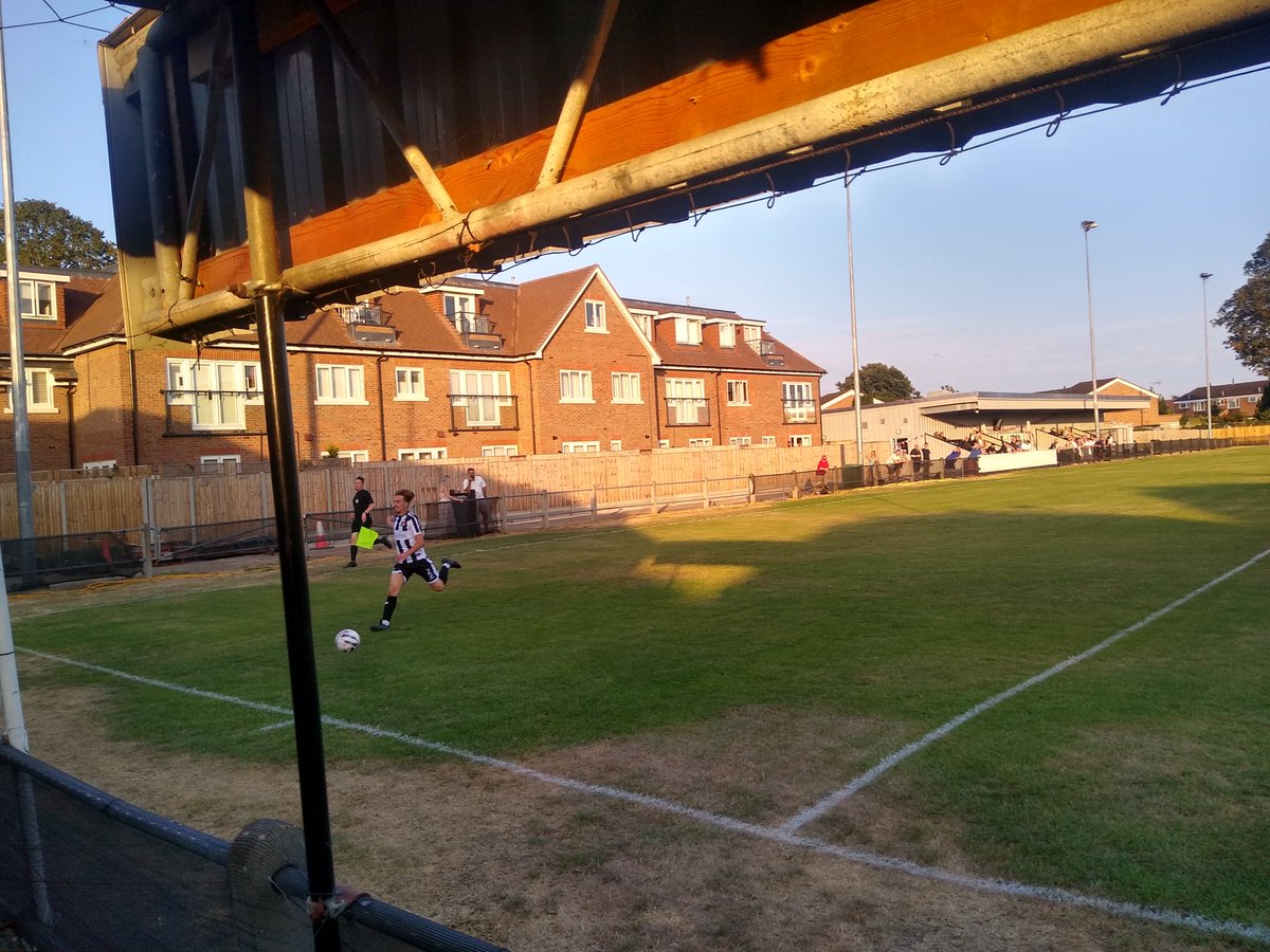 ABGroundhopping's tweet photo. A great first visit to Walton Road and @molesey_fc, who built on a great start to thrash Deportivo Galicia 6-2 in the Combined Counties League Division One, scoring four remarkably similar goals. 

Bottom-left image: The net being fixed.

Attendance: 70. #groundhopping https://t.co/b2hSEsKfUs