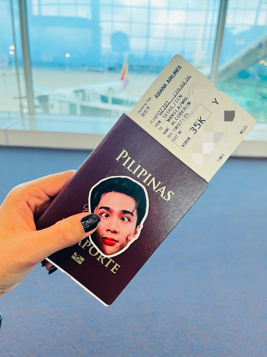 BUNNYniCULLEN's tweet photo. Di ko afford lumipad pa chicago kaya sa Pinas tayo makiki parteh parteh 😂

Salamat sa pagsama @JoshCullen_s cute mo dyan 😂😂

SB19 LOLLA FIESTA SA LUNETA
@SB19Official #SB19 
#UySB19 #SB19xDOT
#DiscoverMoreToLove 
#LoveThePhilippines
#SB19xDOTLollapaloozaWatchParty https://t.co/x9vGb2iuUh