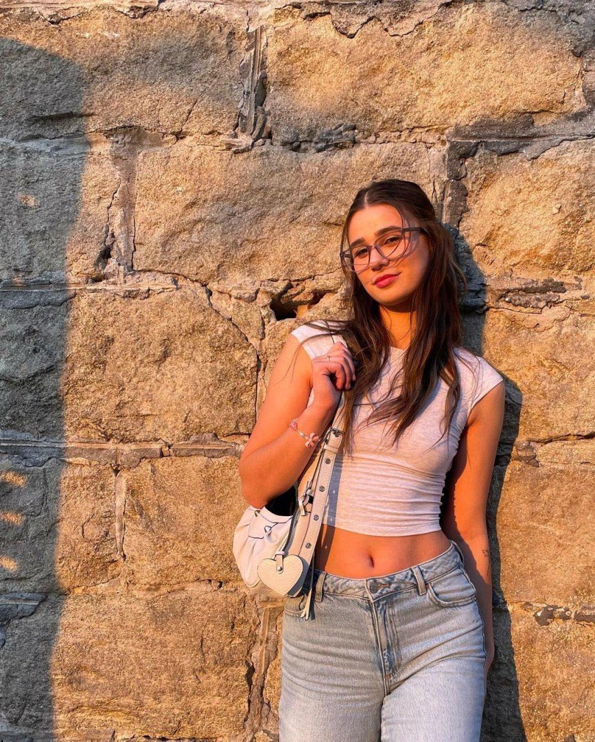 bopslovr2121's tweet photo. Irl submission Kelsey https://t.co/ory3x1IZO0