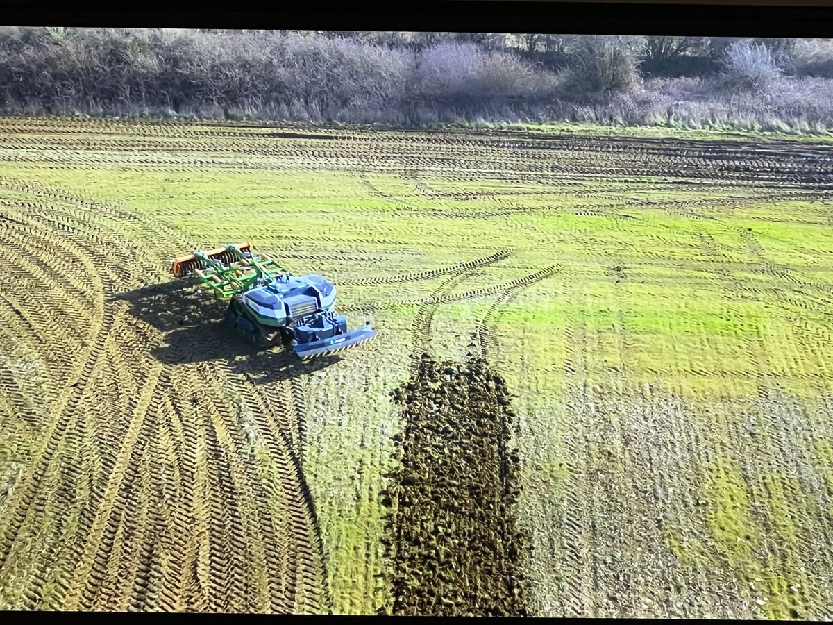 DannyMcQuillian's tweet photo. I obviously know nothing about farming, but I’m watching @JeremyClarkson @ClarksonsFarm1 and he is using the Agbot. If it’s starting that far into the field, is it not missing the opportunity for more crop? Or is this normal for farming? https://t.co/XmkM5y0lcE