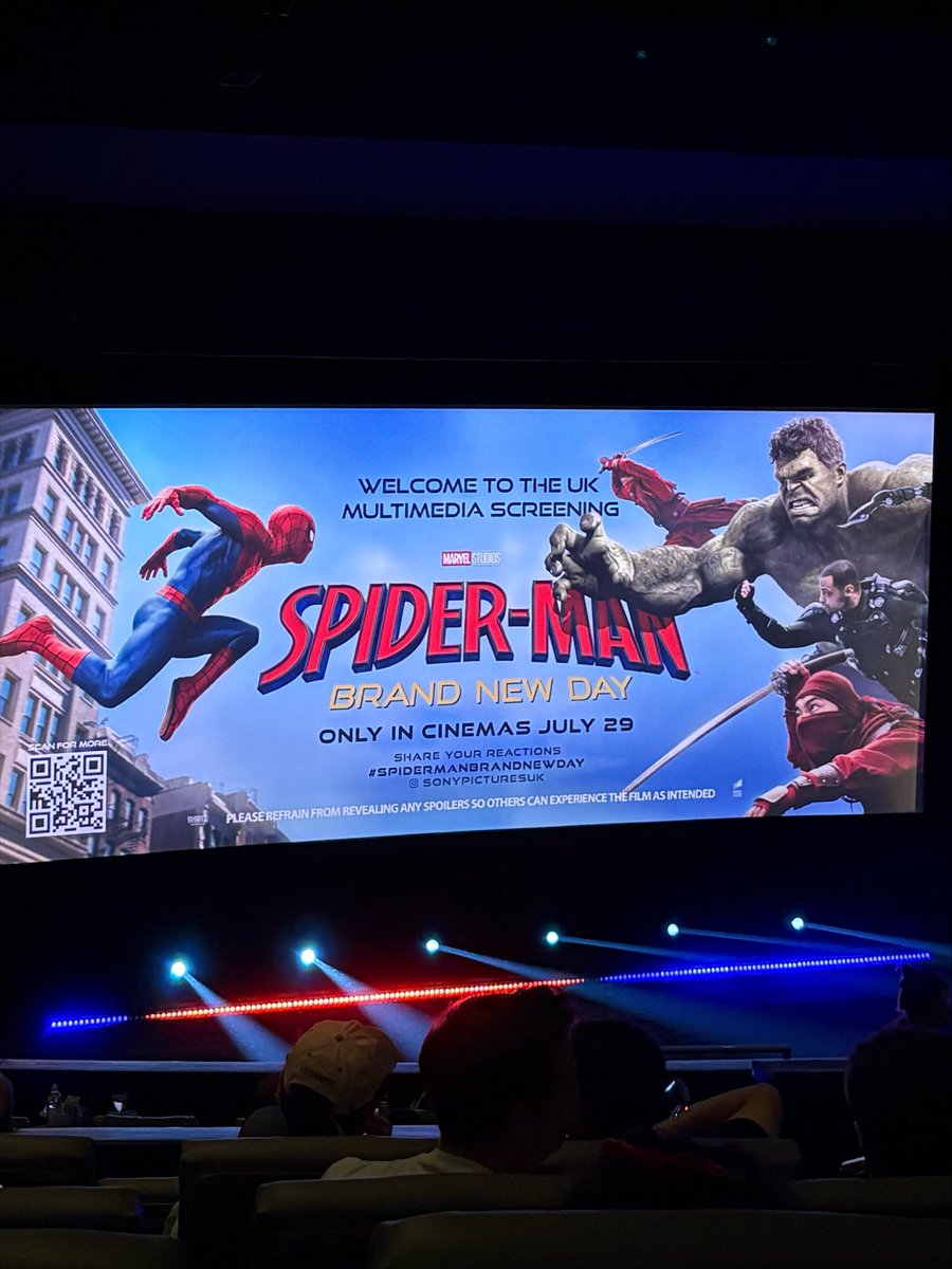 clx1re's tweet photo. all my twenty somethings who are realising you’re growing up faster than you can keep up with, drifting away from your childhood friends, and burning yourself the fuck out in the process of it all - buckle the fuck up, this one’s for you x

(I loved it. So much.) https://t.co/C4wNwkUY94