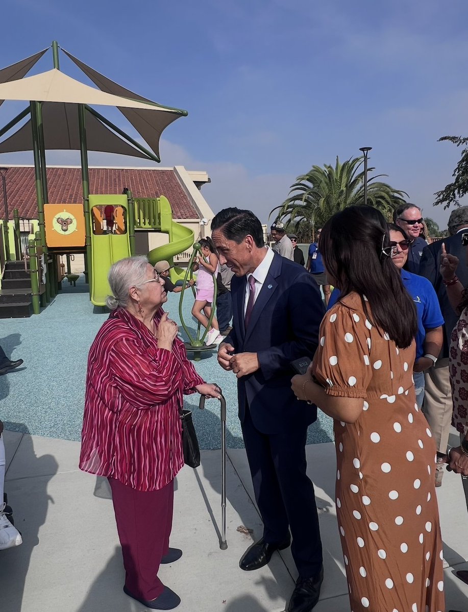 MayorToddGloria's tweet photo. San Ysidro's Community Activity Center is back!

Thanks to a $5.8 million investment by @CityofSanDiego and support from @RepJuanVargas, the center now features a new playground, sports court, improved accessibility, and upgraded amenities.

#ForAllofUs https://t.co/nO5HrxYqM6