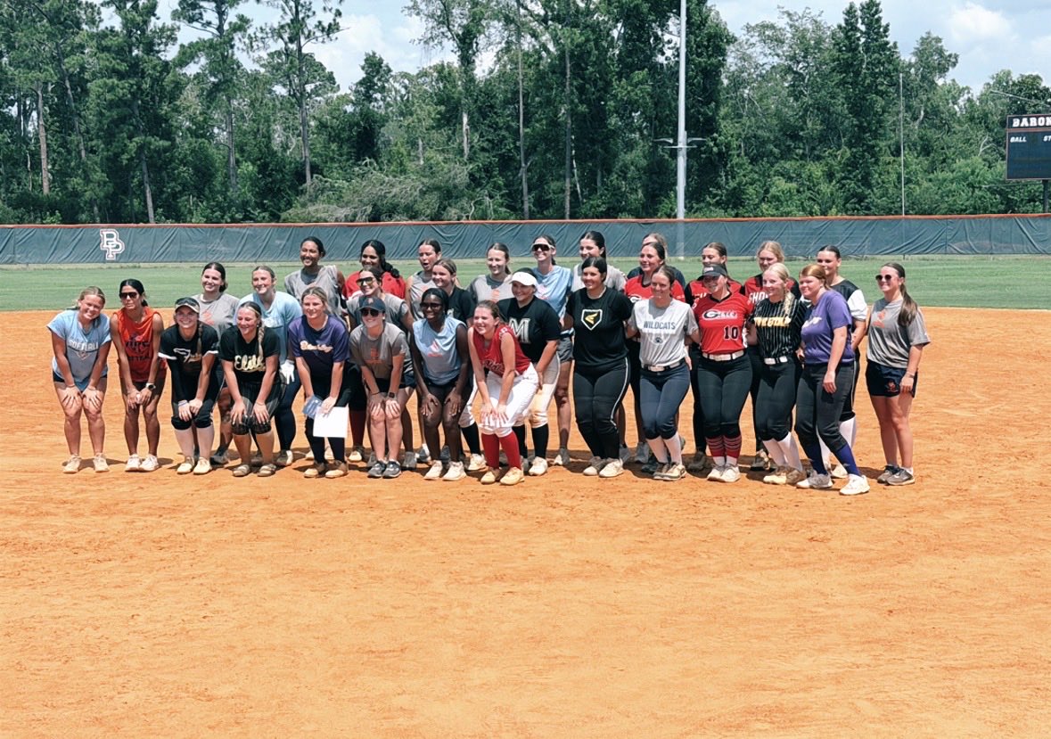 Loreli_6's tweet photo. Thank you to all of the coaches and staff at @bpcuathletics for hosting such a great softball camp! I had an amazing time competing, learning, and getting to experience your program. I’m grateful to have received valuable instruction, and meet so many great athletes. Thank you for investing your time in us and making it such a positive experience!
#brewtonparker #softball #softballcamp #collegesoftball #uncommitted #studentathlete 
@PrepSoftball @LineDsoftball @SoftbalAmerica @SoftballPortal @D1Softball1 @MasonSoftball @GSAthletics_SB @UGASoftball @bpcuathletics @Keiser_Softball