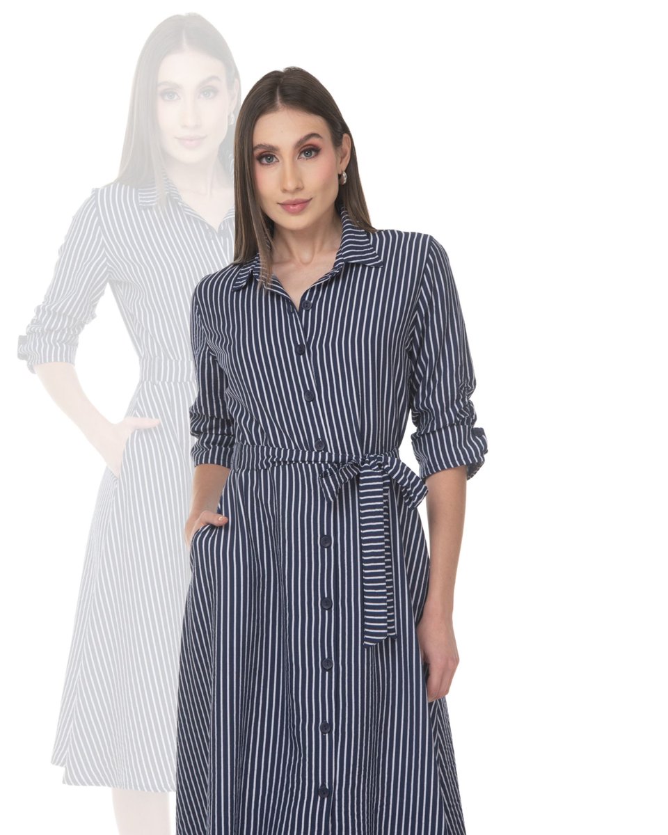 Sarahbustani's tweet photo. El poder de un clásico que nunca pasa de moda. 💙

Las rayas verticales estilizan la silueta, mientras que el corte tipo camisero y el cinturón ajustable crean un look sofisticado, fresco y favorecedor para cualquier ocasión.

Un vestido versátil que te acompaña desde un día de oficina hasta una comida especial, combinando comodidad, elegancia y un estilo atemporal que siempre luce impecable.

✨ Porque los básicos bien diseñados son los que permanecen en tu clóset temporada tras temporada.

Encuéntralo ya en @liverpoolmexico y en https://t.co/Uk6LlYOj6U

#SarahBustani #Vestidos #ModaFemenina #EstiloAtemporal #Rayas #EleganciaCasual #FashionStyle #LookDelDía #VestidoCamisero #ModaMexicana