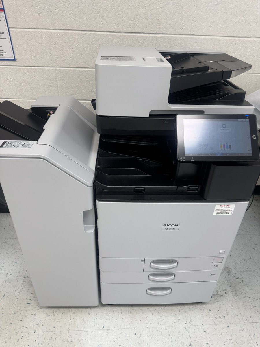 blushcloud78's tweet photo. Making friends with the new copy machine so it doesn’t jam on me later 😅
#teacherlife #IYKYK https://t.co/v3KLExazmr