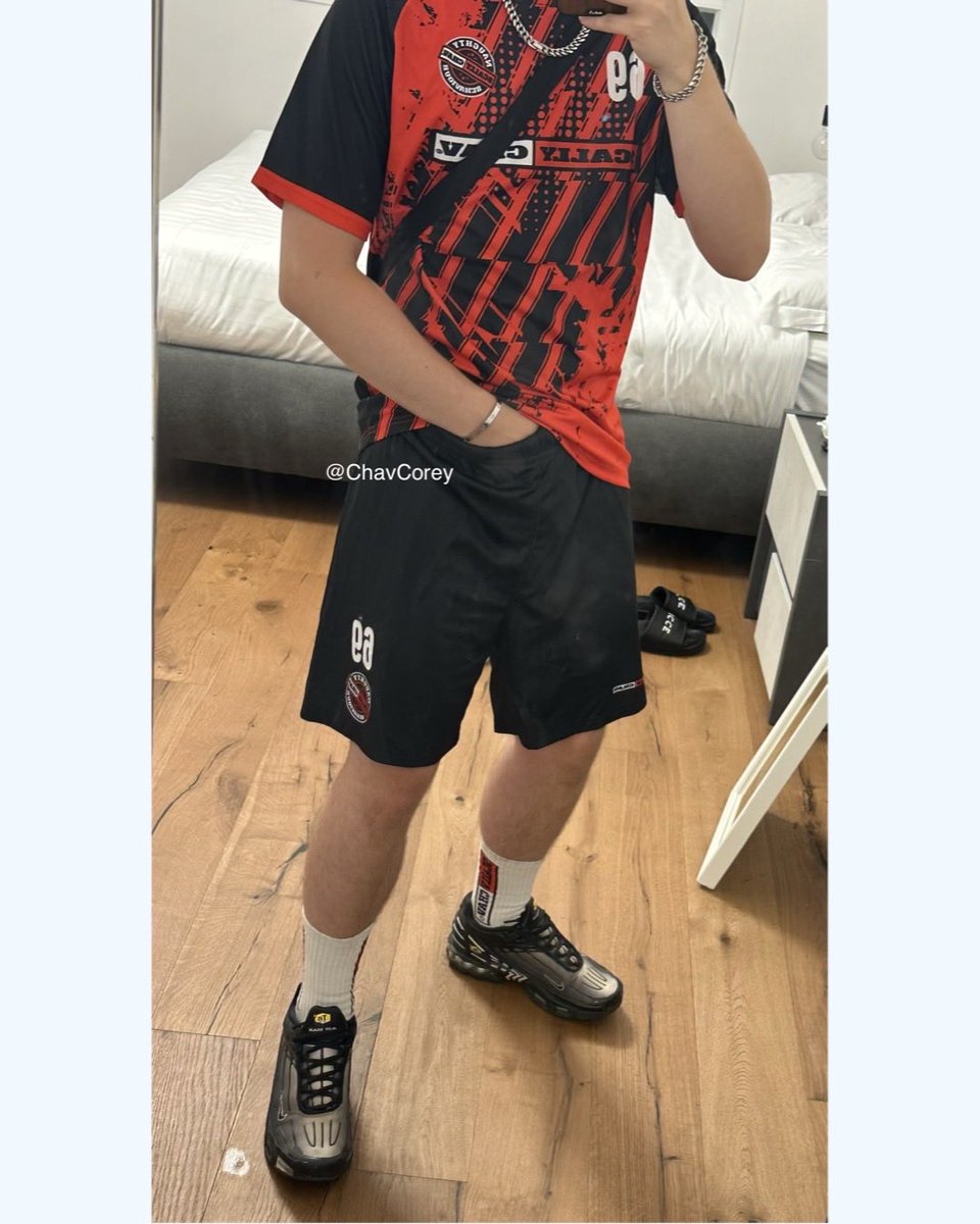 ChavCorey1's tweet photo. wyd if you see me in my @SCALLYCHAVGARMS footie kit bros?

https://t.co/fhdmeypygv https://t.co/peZQZZug1e
