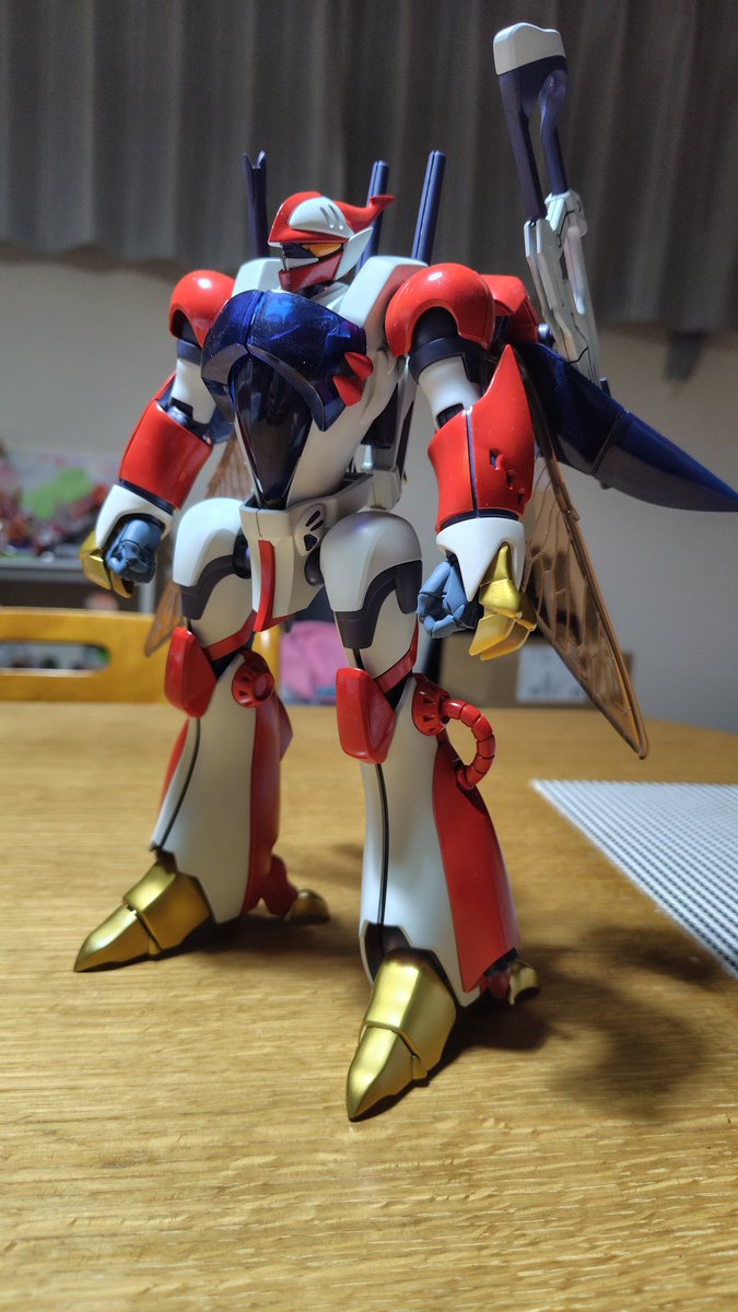shinhyan's tweet photo. R3ビルバイン、完成とします。
一部の合わせ目消しただけの素組みです。赤が朱色っぽくできた。
会社に持って行って飾ろう。
#積みプラ崩し大会2026夏 #完成
#2個目 https://t.co/8pLCDwypDO