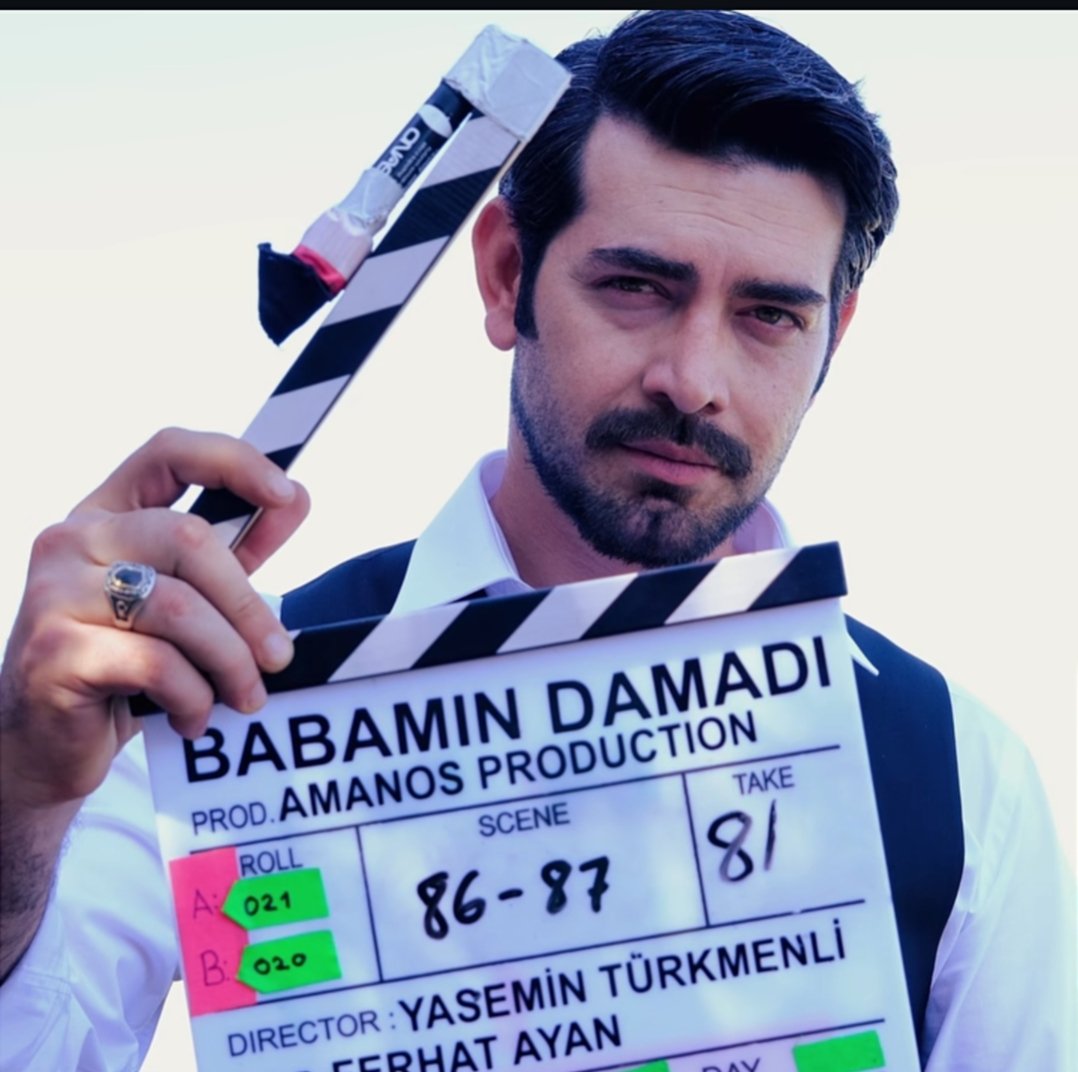 norskazm's tweet photo. النظرة الحالها 🫠🫠😭😭🤍👑🎬
سرحات آغا ما شاء الله ما شاء الله 🫰

#BarışBaktaş #Serhat #BabamınDamadı https://t.co/mrwRQIIaEn