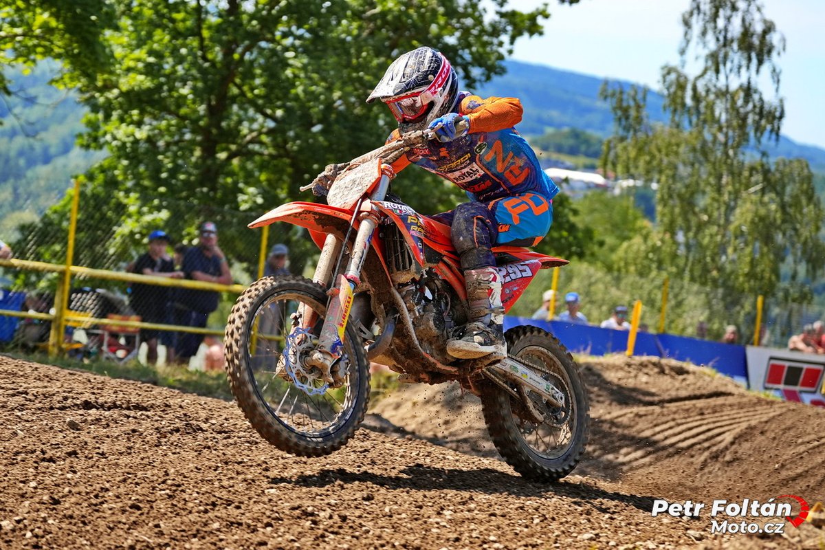 Moto_cz's tweet photo. MXGP Loket 2026 - sobotní fotogalerie z Grand Prix České republiky motokrosu 🏁 🙂 🥰 🏍
🔗 Celá galerie: https://t.co/A7J1Gtlyjr
#motocz #motokros #MXGP #MXGPLoket #MX2 #EMX #Motocross #juliusmikula #vaclavkovar #herlings https://t.co/ykQ4BV0bmQ