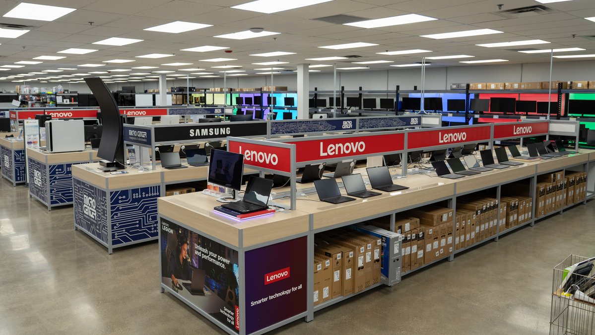 Micro Center tweet media