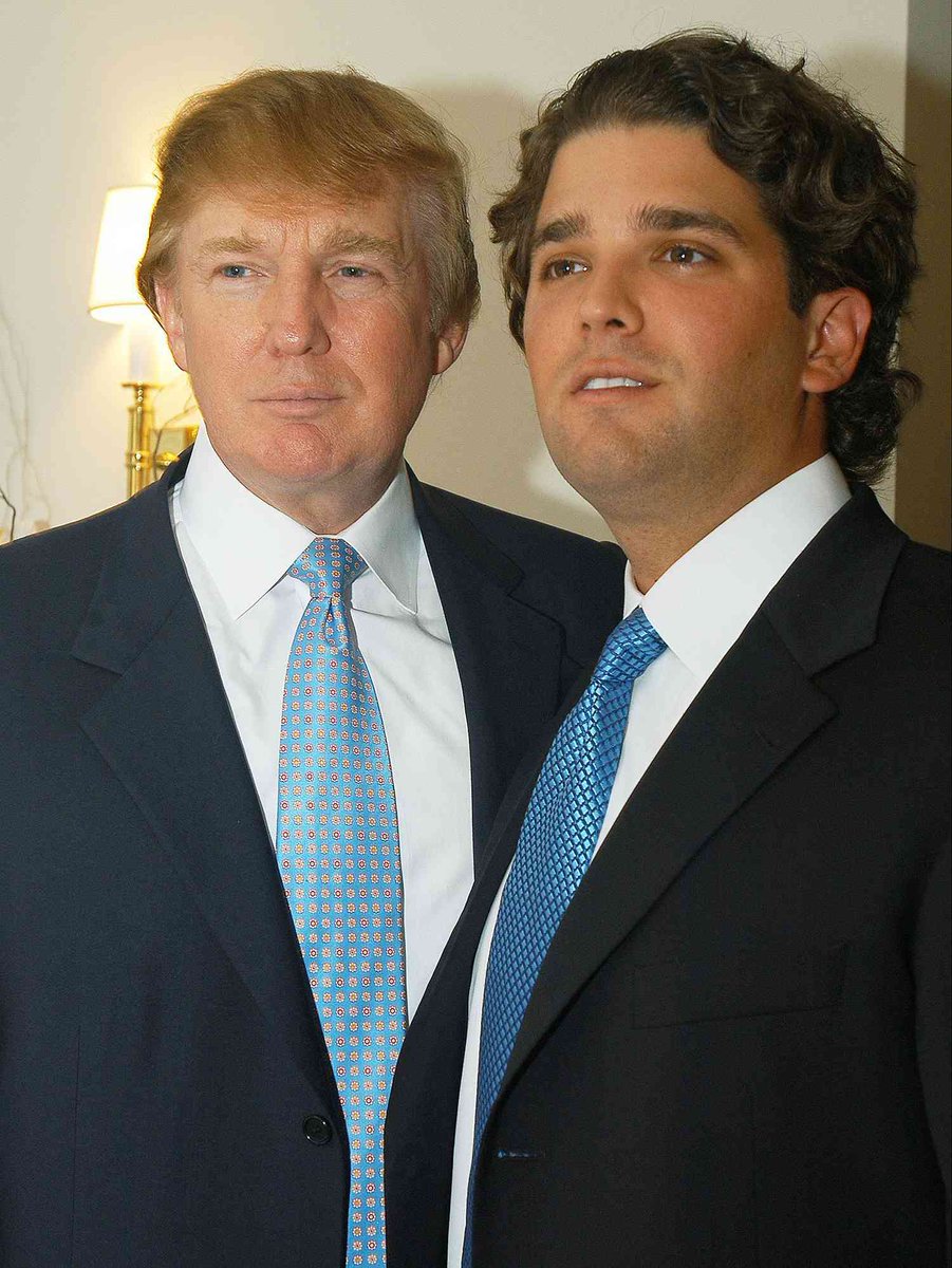 Donald Trump Portfolio Tracker tweet media