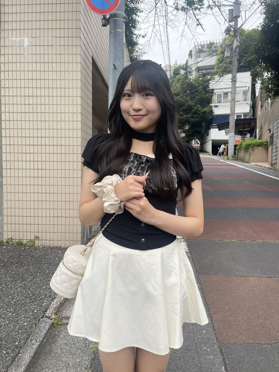 4zLPAzvEkn72328's tweet photo. 坂道と美少女🛣️
@ziaangelyuria @AngelSisters10 
#響野ユリア　#AngelSisters 
 #ポートレート　#ヒビサツ　#日々の撮影会　
代官山エリア　2026.06.14 
#PinkyRabbits ※ギガファイル便🆗 https://t.co/BXLJSs65gp