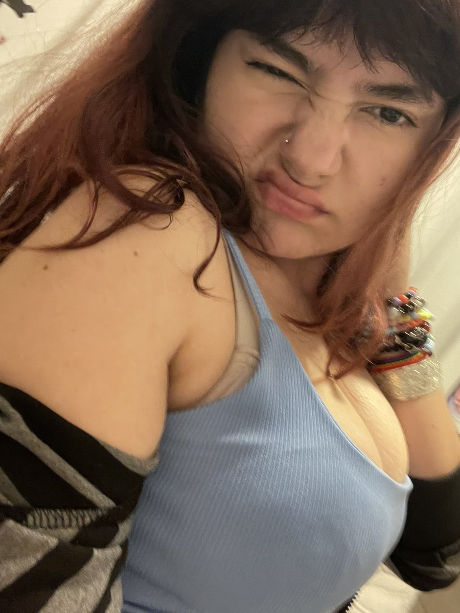 blushdosunoo's tweet photo. sunoo vc me daria uma chance se vc gostasse de mulher seja sincero https://t.co/RtKMAv7w6S