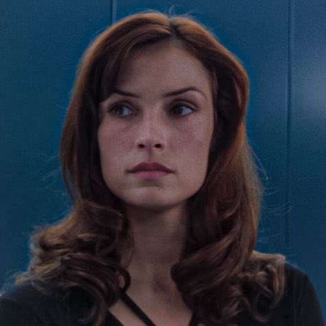 wiickling's tweet photo. today is a HUGE day for people who don't play about Jean Grey since the age of seven (me) https://t.co/ku21KIgppJ