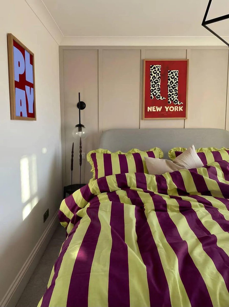 Armand_Rio's tweet photo. Kirain bakal norak, ternyata pas dipasang malah cakep banget woyyy😭 kamar langsung beda gegara sprei gonjreng gini ✨ https://t.co/7us7yJxGZR