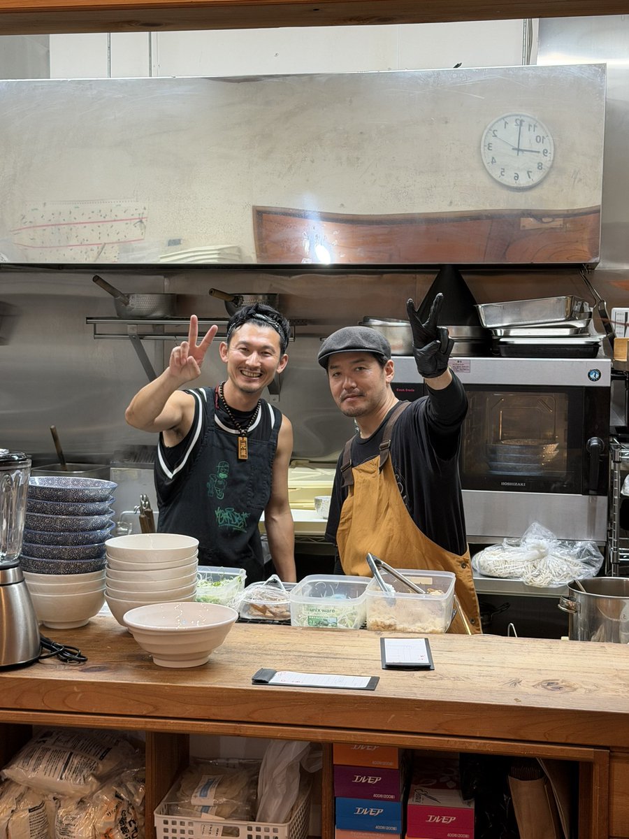jobstyle_0512's tweet photo. #ラーメンキッチン元氣x麺や虎徹
 #コラボ営業✨
 #比内地鶏中華そば
 #店主御二方のオススメ❗️
 #もちろんチョイス🤤
 #ぶっ飛ぶ美味さ🚀😍
 #一心不乱ですする〜🍥
 #2周すればよかったと激しく後悔🥺 https://t.co/KCUBscZQHL