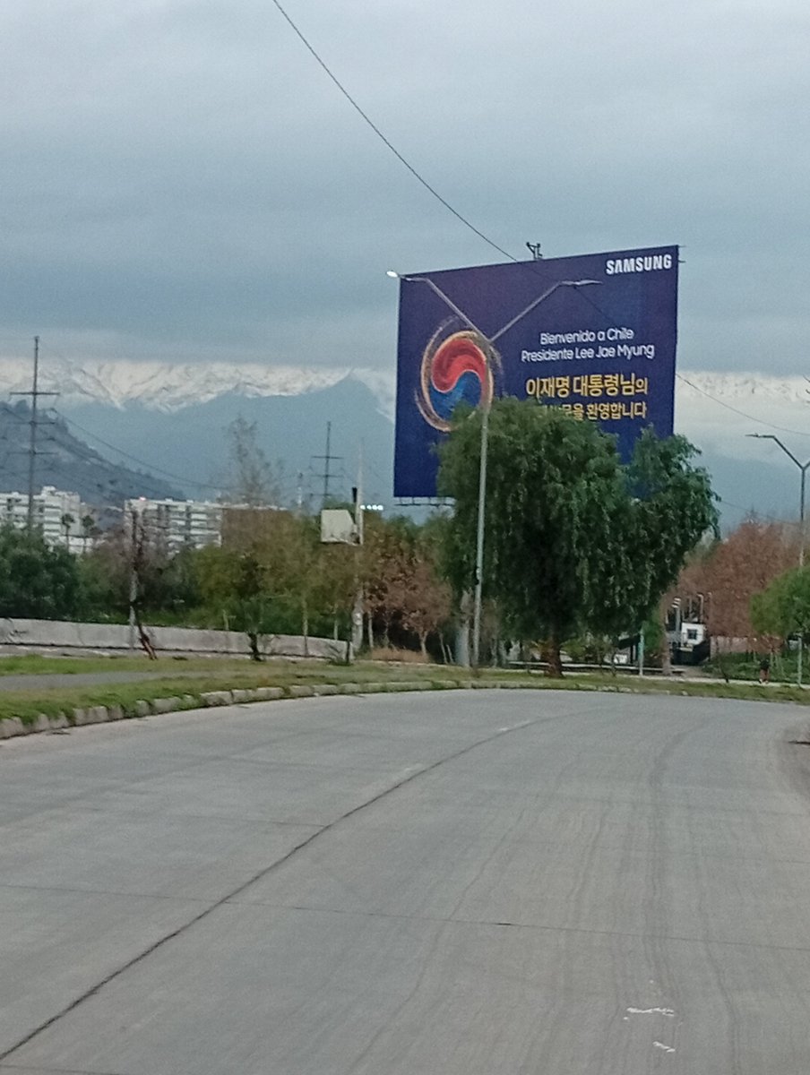 Flancitodedul's tweet photo. @SamsungChile pusieron mal el nombre del presidente, que pena! https://t.co/qmlcSKxldD