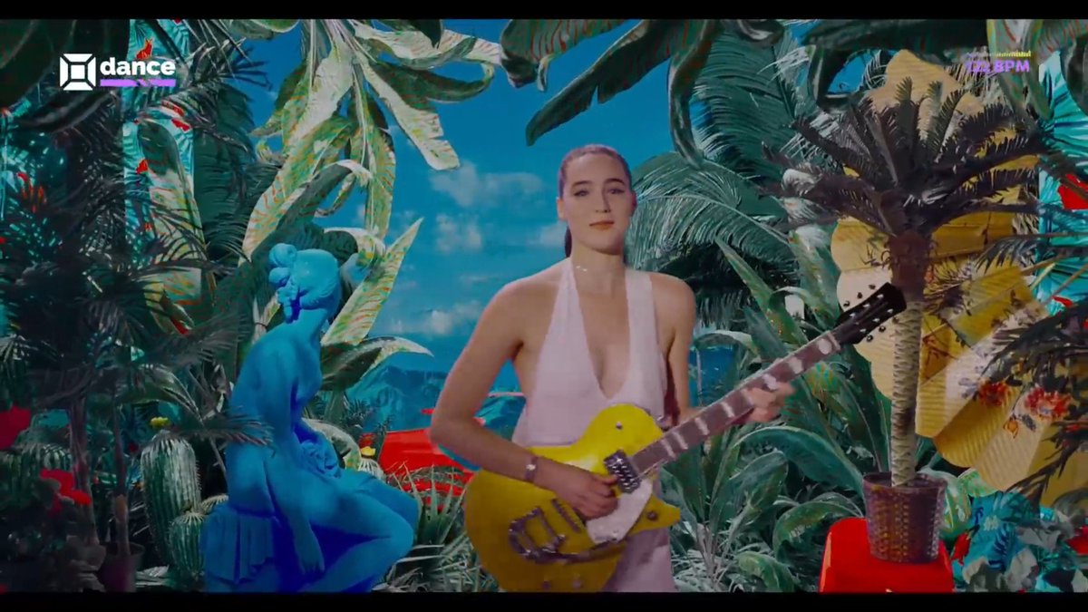 dudurh1's tweet photo. Sofi Tukker - Drinkee
#MusicBoxDance https://t.co/Euedqs1eBt