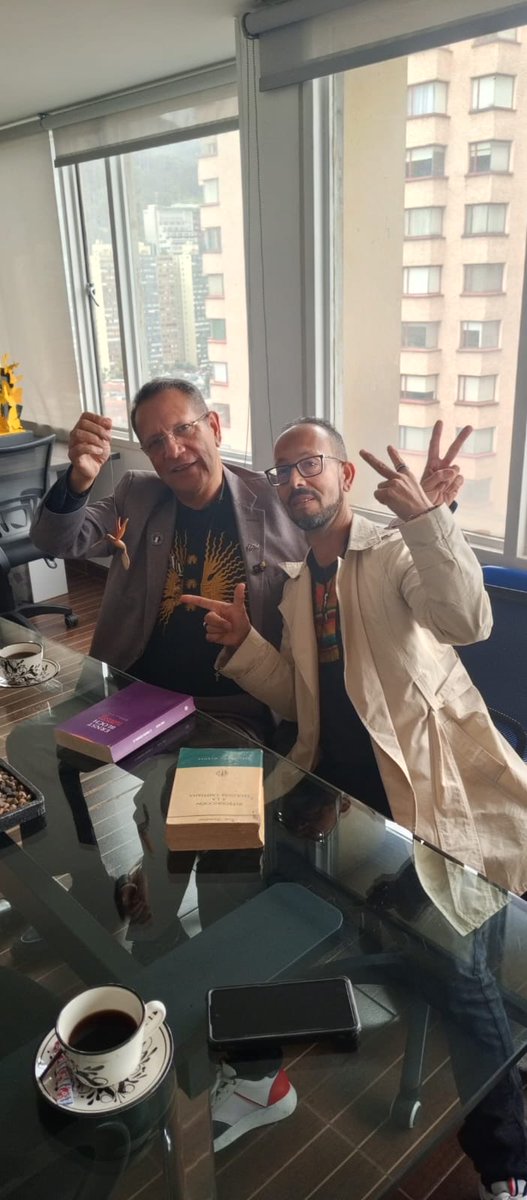 LuisGPerezCasas's tweet photo. ¡Urgente ! 🚨 El reverendo Samuel Enrique Salazar Soto, integrante del Consejo Nacional de Paz, líder del Foro Internacional de Víctimas, miembro del Pacto Histórico, quien me acompañó en mi campaña al Senado y promovió la candidatura de @IvanCepedaCast a la presidencia, ha sido secuestrado este domingo en la tarde por hombres armados que lo subieron a la fuerza a una camioneta en el municipio la Libertad, Capacho Viejo, Táchira. Sr Presidente @petrogustavo por favor solicite la colaboración de las autoridades venezolanas, fue secuestrado a 40 km de la ciudad de Cúcuta. Nuestra solidaridad con su madre, su hermano y toda su familia. Exigimos su libertad, el respeto a su vida y a su integridad física. @carolinacorcho @CIDH @ONUHumanRights @Ccajar @mindefensa @PoliciaColombia