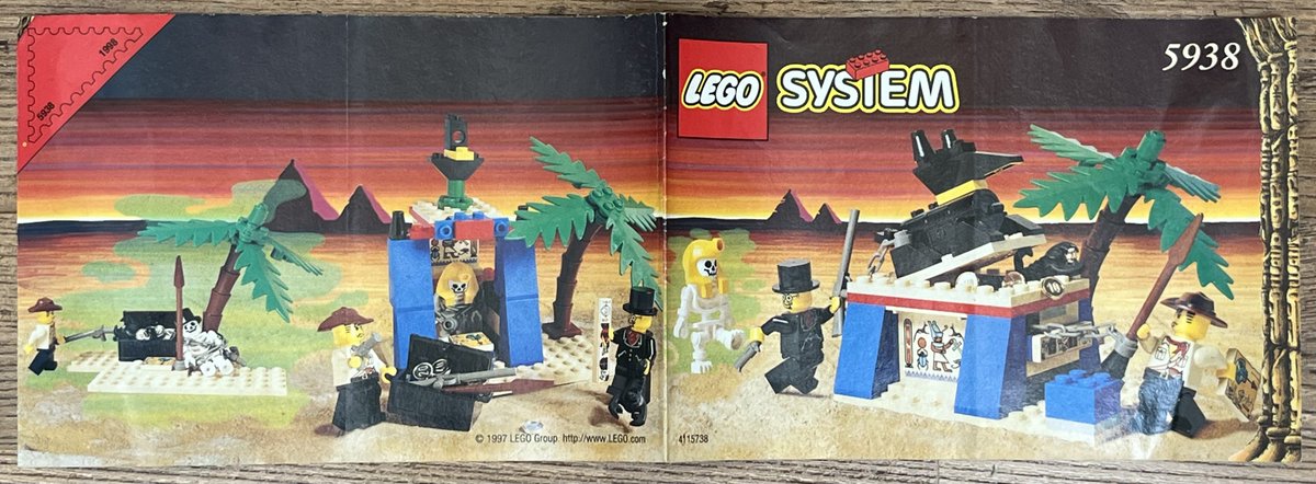 legoworks's tweet photo. 今日の棚卸しは世界の冒険シリーズ5938「アヌビスの秘宝」(1998年)。
シャープなイケメン顔のアヌビスが
いい感じです👍シンプルなてこの原理で開閉するチェーンの仕掛けも楽しい😚
#lego https://t.co/YEmFhWKGSN