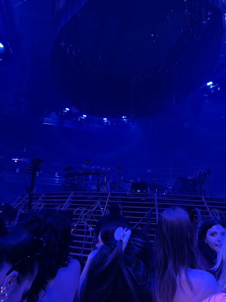 sugarpolin's tweet photo. Seeing Djo and Tame Impala! Nobody here knows I run a Byler account #Djame #boston https://t.co/h8otQVB04h