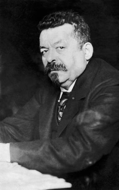 SkyStarKen's tweet photo. 4 of my political heroes

Honorable mention: Vladimir Lenin https://t.co/McGS92LdBn